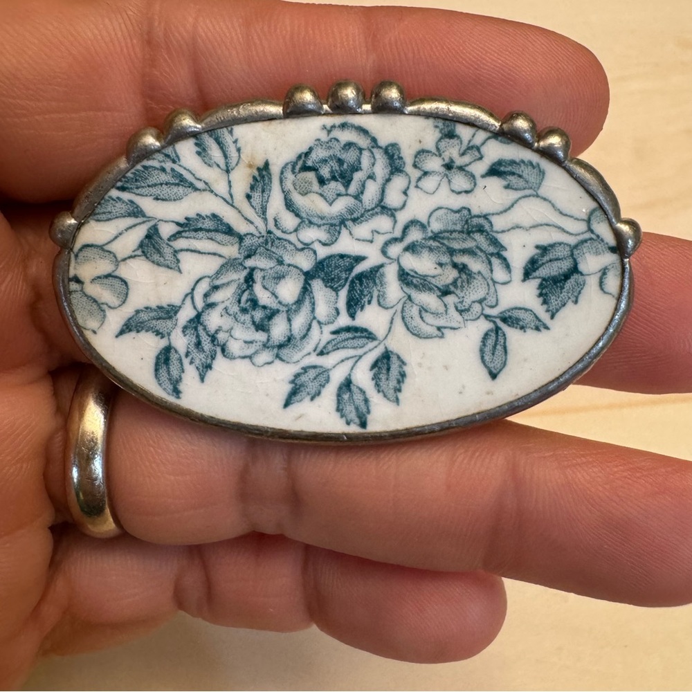 Broken China Rose Oval Sterling Silver Brooch Vintage Marked - Picture 9 of 9